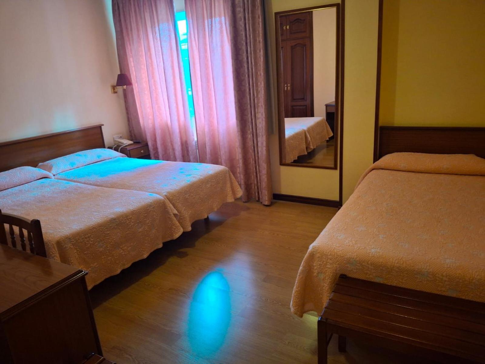 Hotel Capital De Galicia Santiago de Compostela Ngoại thất bức ảnh